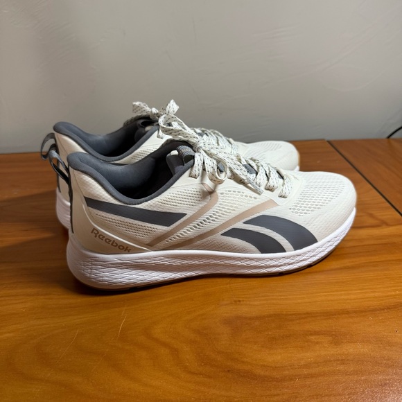 Reebok Forever Floatride Energy 2 Running Shoe Workout Athletic White Grey W10 - Picture 3 of 8
